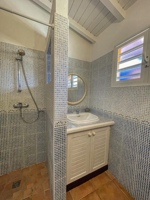 A louer villa Guadeloupe sainte rose - villa 4 chambres 8 personnes vue mer et piscine
