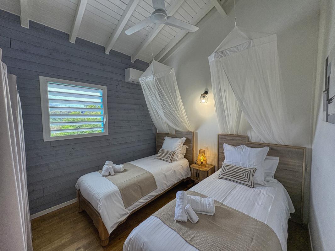 Location villa piscine vue mer Vieux Habitants Guadeloupe_Espace nuit