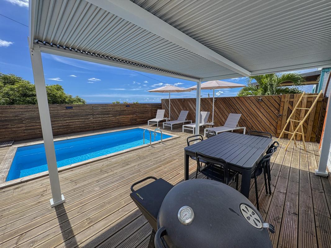 Location villa piscine vue mer Vieux Habitants Guadeloupe_Espace piscine