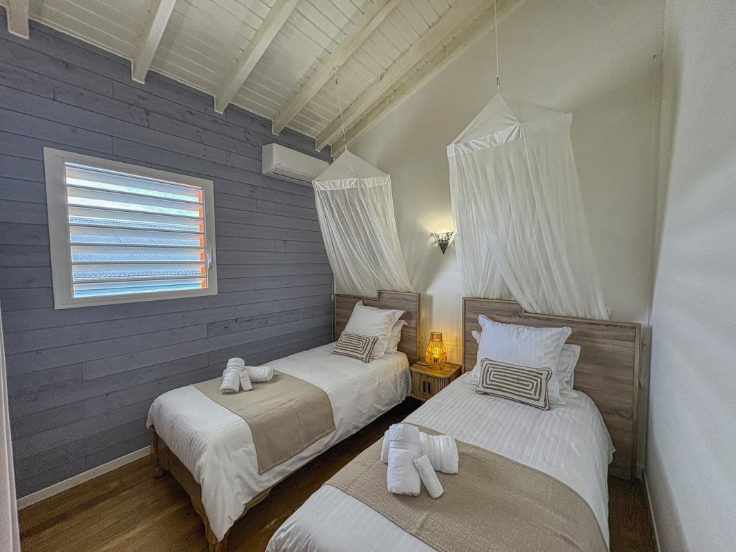 Location villa piscine vue mer Vieux Habitants Guadeloupe_Espace nuit