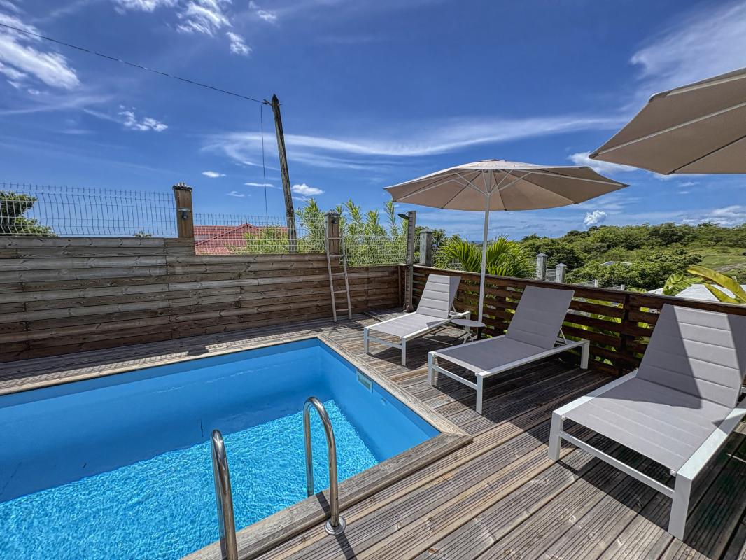 Location villa piscine vue mer Vieux Habitants Guadeloupe_Espace piscine