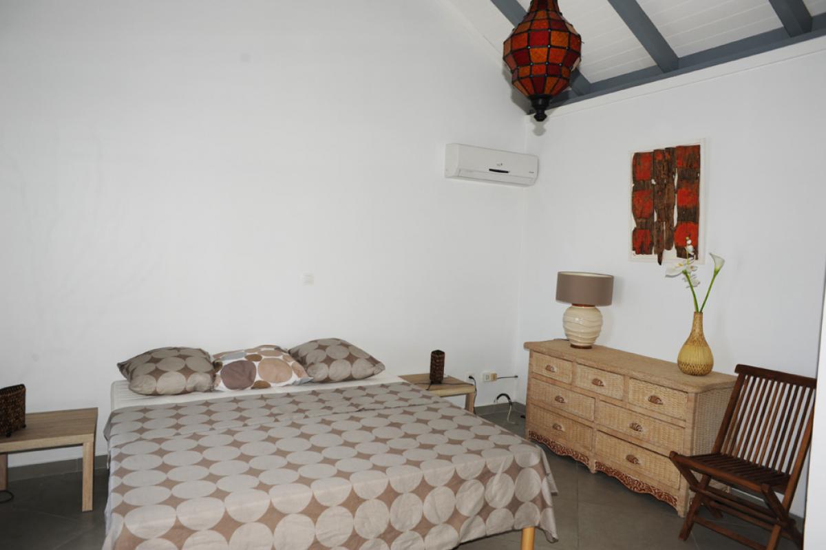 Rental villa with swimming pool and sea view - bedroom 3