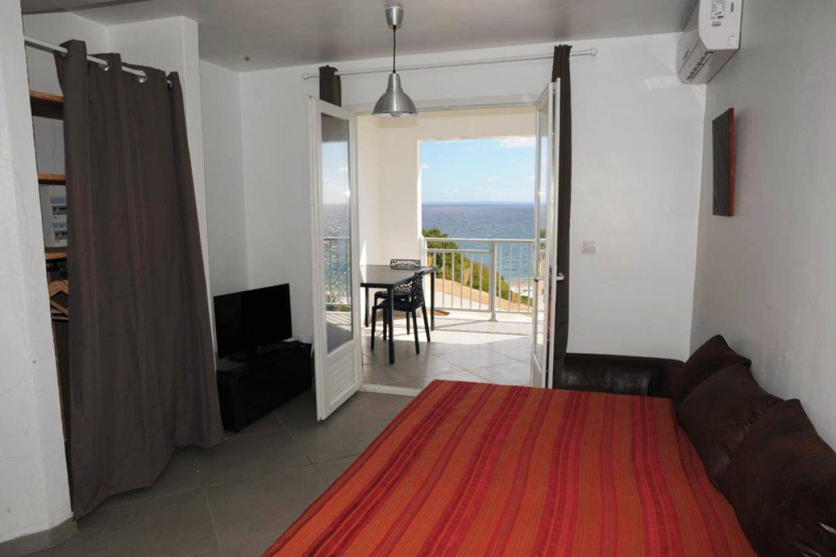 Rental villa with swimming pool and sea view - studio 1 