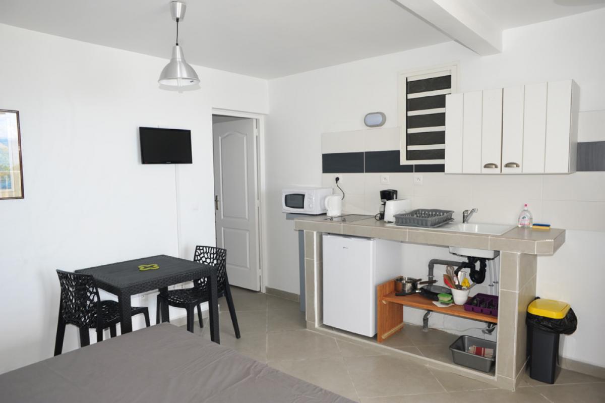 Rental villa with swimming pool and sea view - studio 2 kitchen