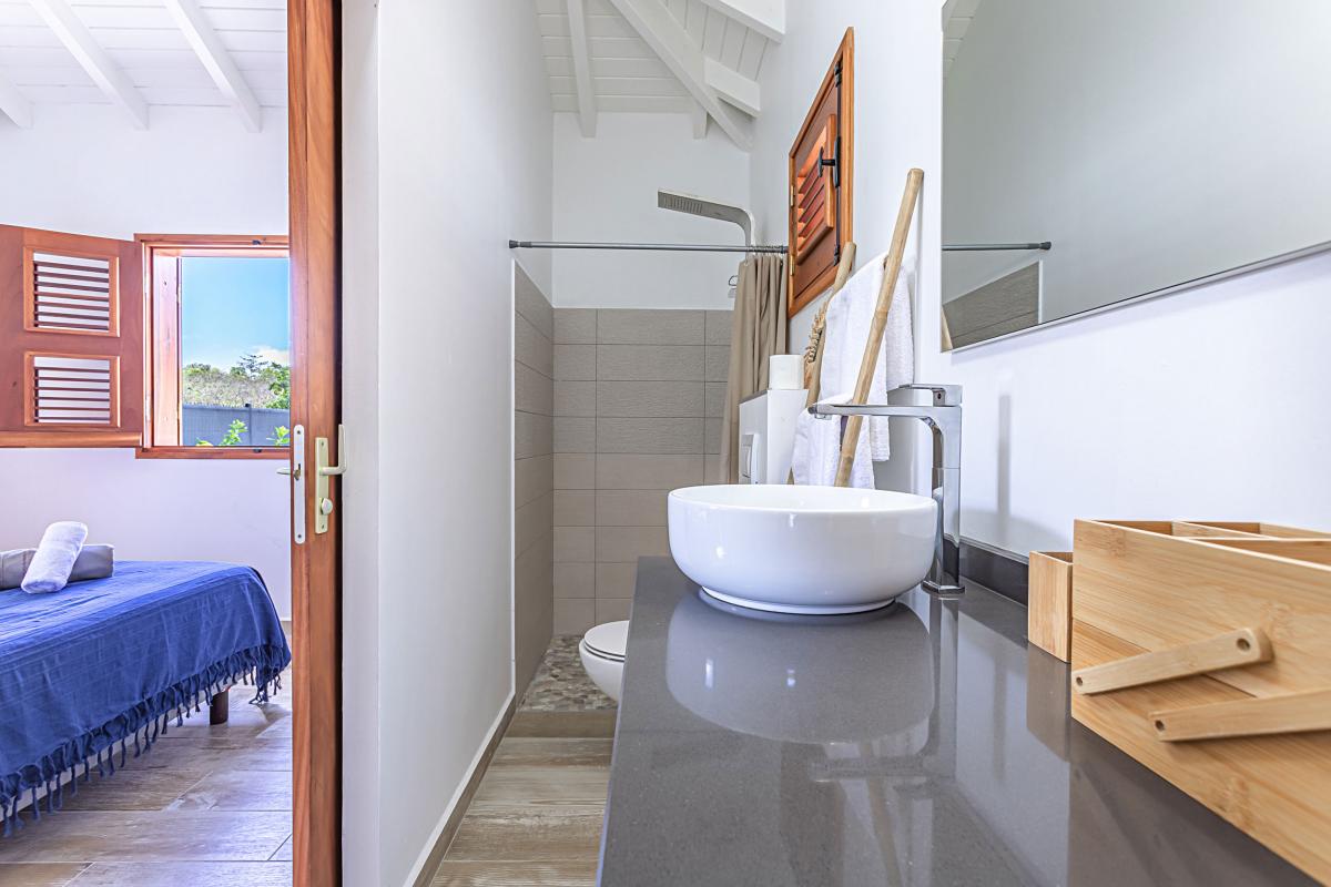 A louer Marie Galante Capesterre Guadeloupe bungalow 1 chambre 2 personnes avec jacuzzi