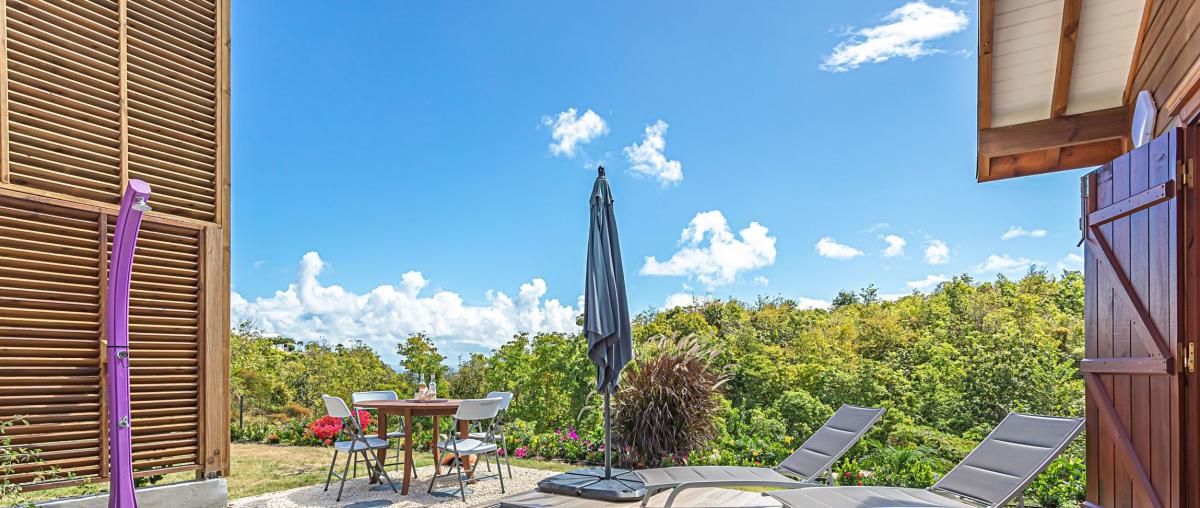 A louer Marie Galante Capesterre Guadeloupe bungalow 1 chambre 2 personnes avec jacuzzi