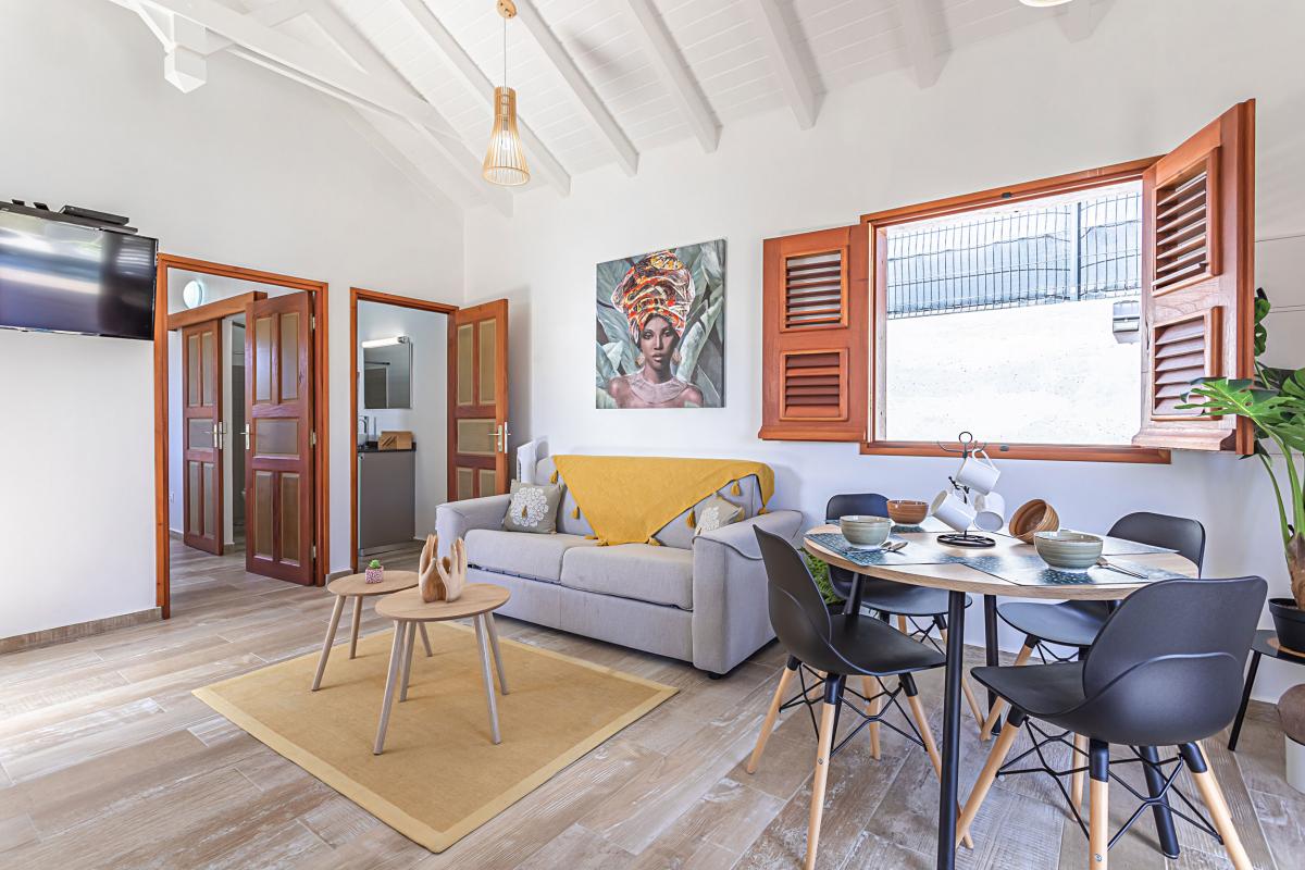 A louer Marie Galante Capesterre Guadeloupe bungalow 1 chambre 2 personnes avec jacuzzi