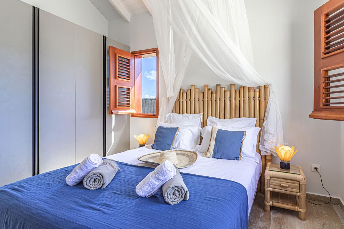 A louer Marie Galante Capesterre Guadeloupe bungalow 1 chambre 2 personnes avec jacuzzi