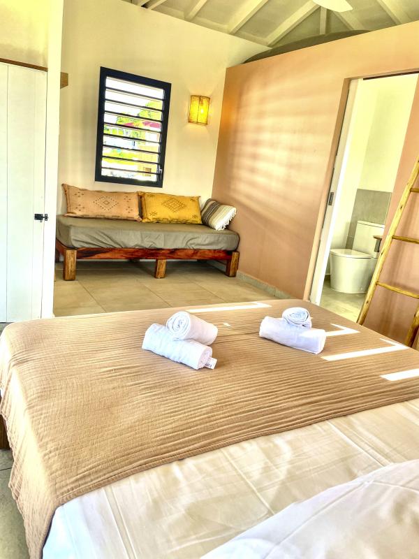 Location bungalow piscine Grand Bourg Marie Galante - Chambre