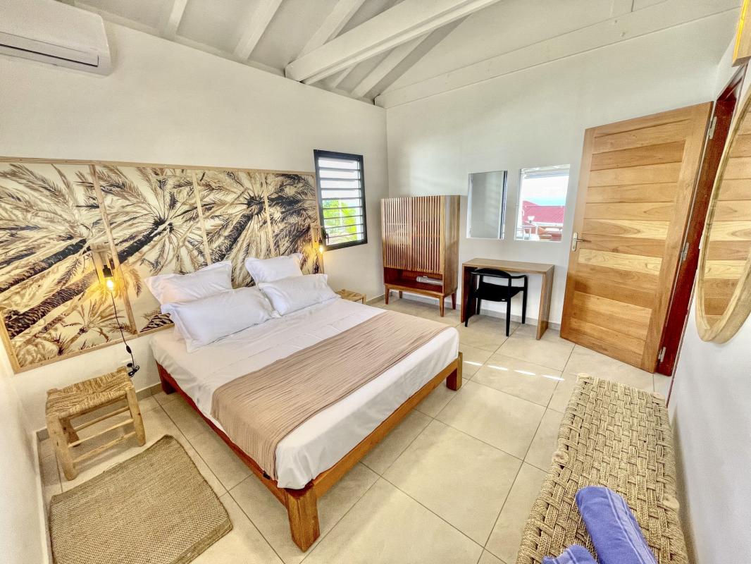 Location bungalow piscine Grand Bourg Marie Galante_ Chambre 1 