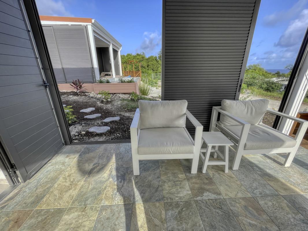 Location bungalow piscine Grand Bourg Marie Galante_ Terrasse 