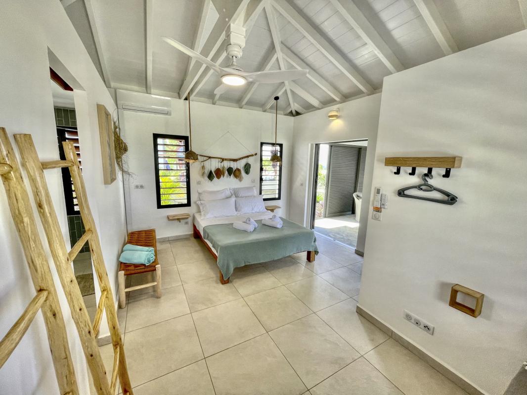 Location bungalow piscine Grand Bourg Marie Galante_ Chambre 