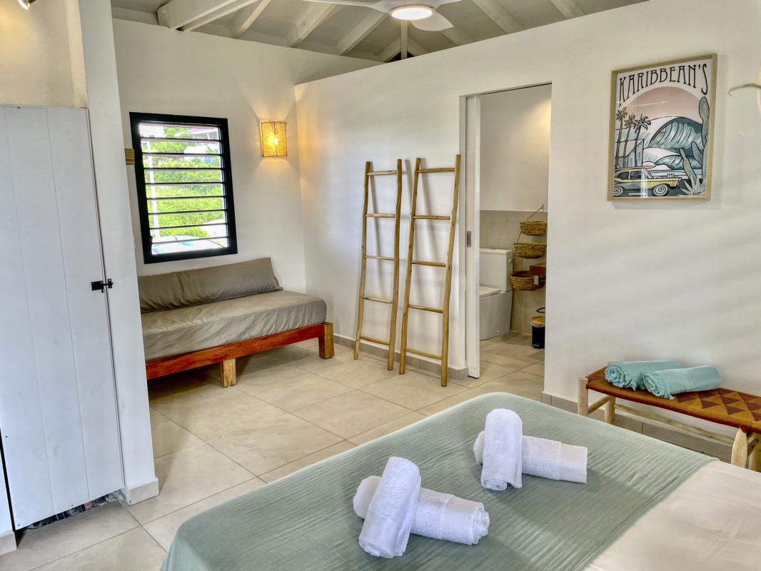 Location bungalow piscine Grand Bourg Marie Galante_ Chambre
