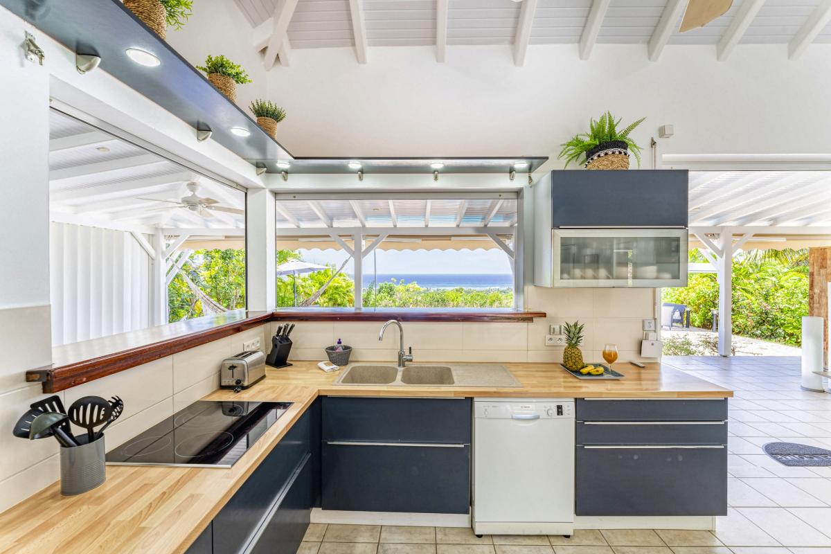 Location villa Grand Bourg Marie Galante_ Cuisine 