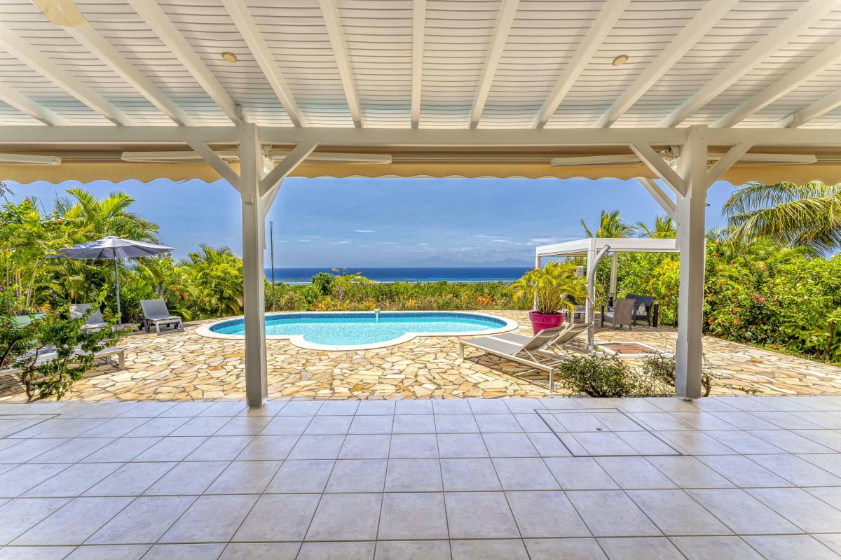 Location villa Grand Bourg Marie Galante_ Terrasse 
