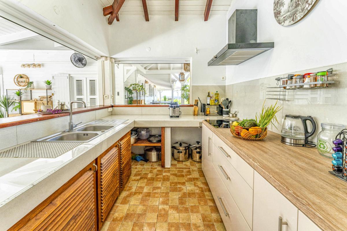 Location villa Grand Bourg Marie Galante_ Cuisine 
