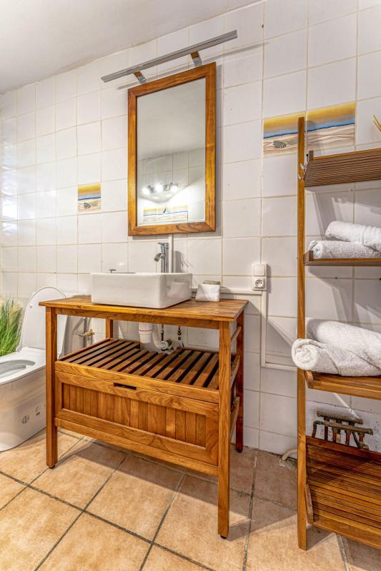 Location villa Grand Bourg Marie Galante_ Salle d'eau