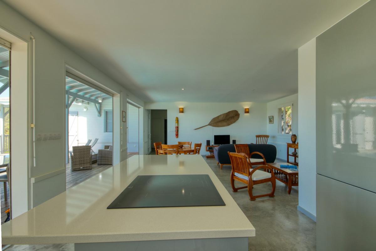 location de villa Martinique 6 personnes vue mer cuisine 3