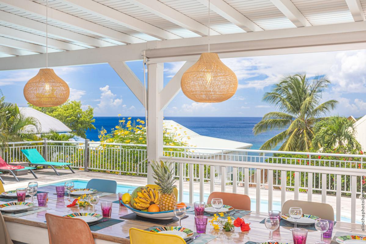 Terrasse et vue mer