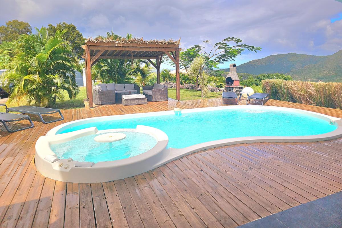 Location-villa-anses-d-arlets-vue-mer-et-piscine--espace-détente