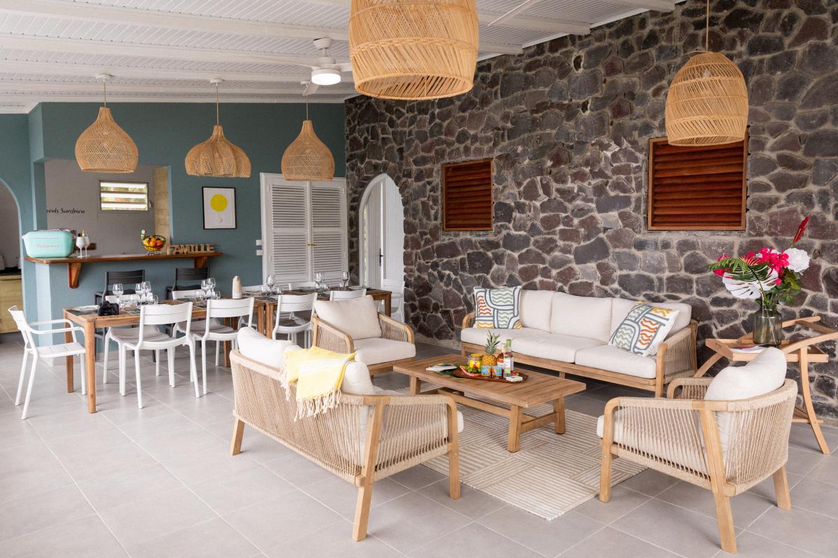 Location-villa-7-chambres-Anses-Arlet-Martinique---Sejour-Terrasse