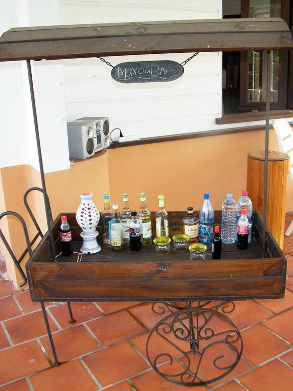 Bar garni à votre arrivée