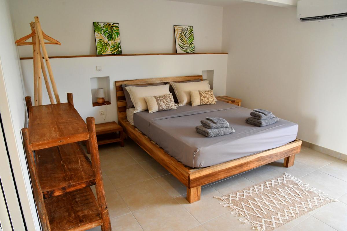 35 location villa martinique le diamant_la chambre rez de chaussee