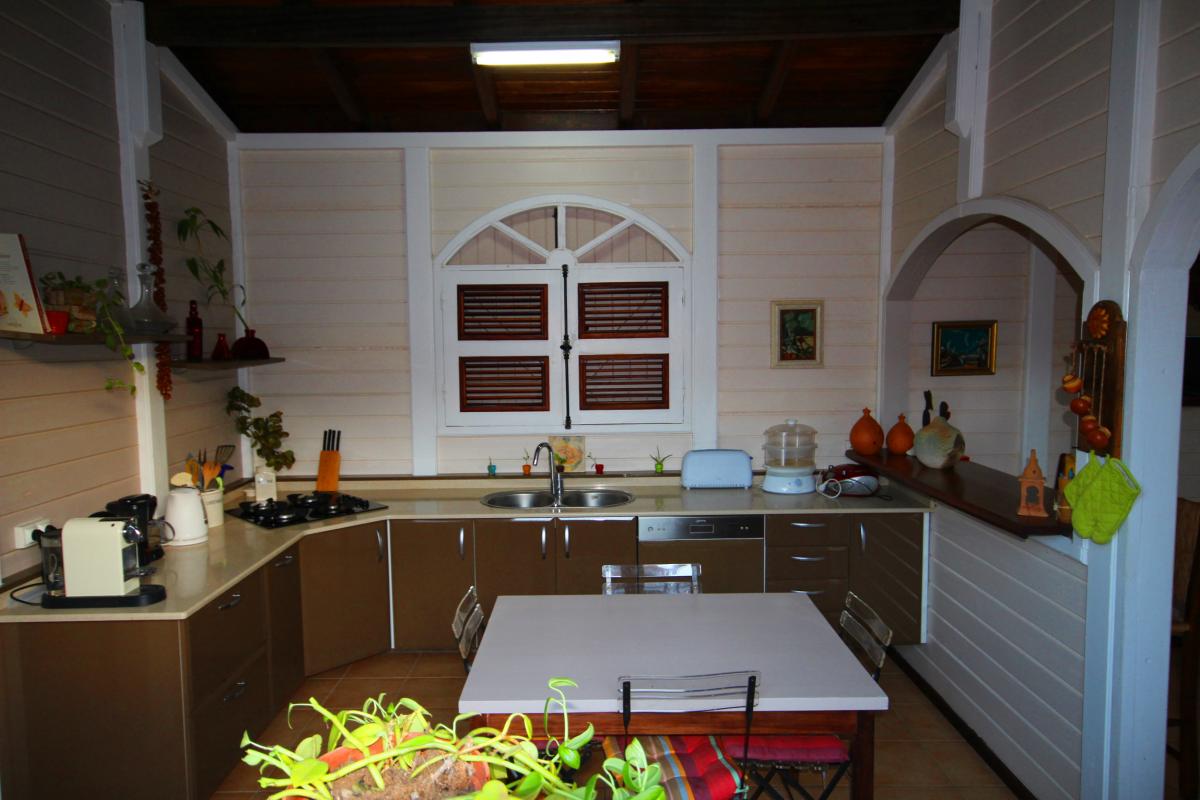 Villa Camille - Large kitchen 