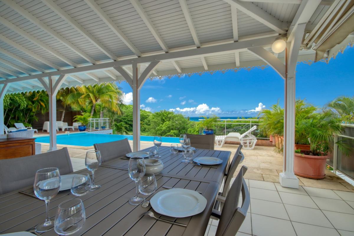 Location villa Martinique - Salle à manger terrasse