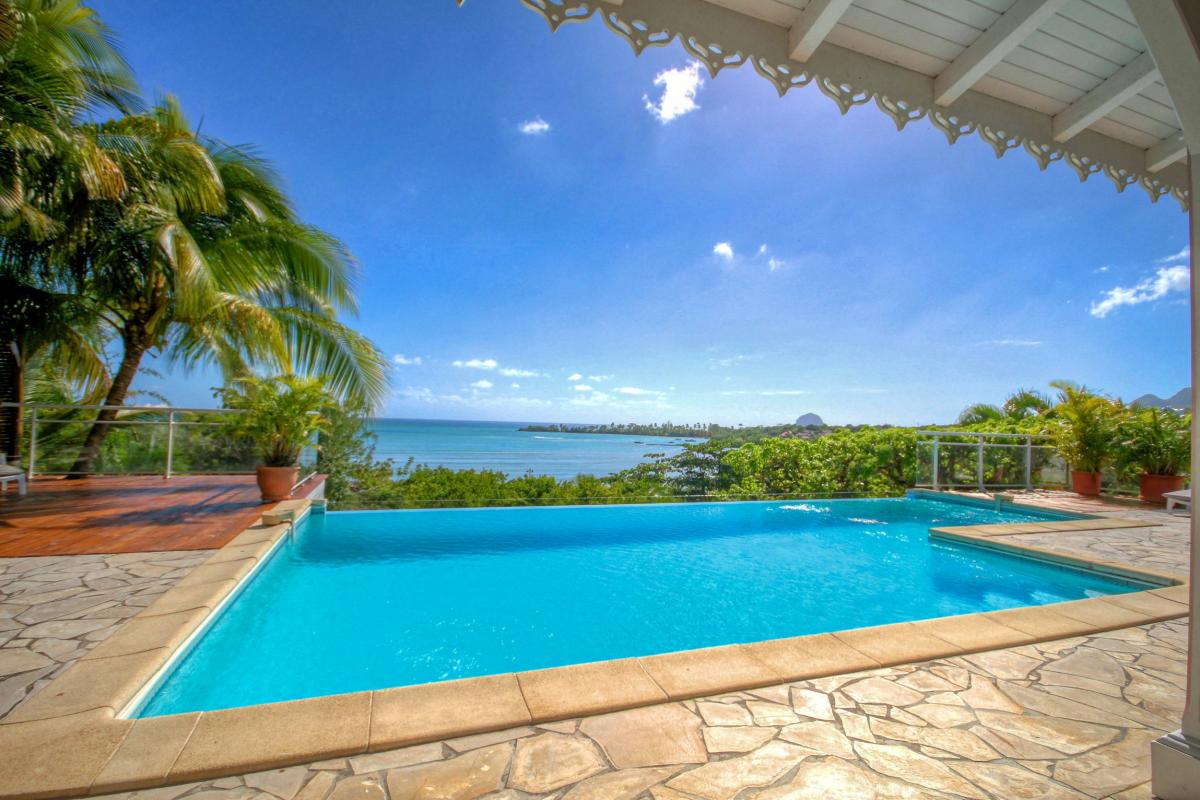 Location villa Martinique - Vue mer et piscine