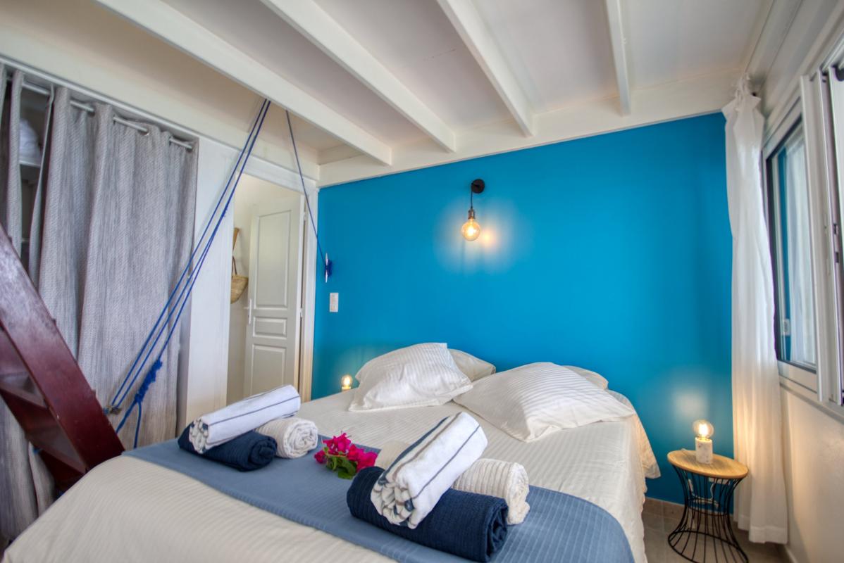 location villa saisonniere martinique studio vue mer le diamant chambre2