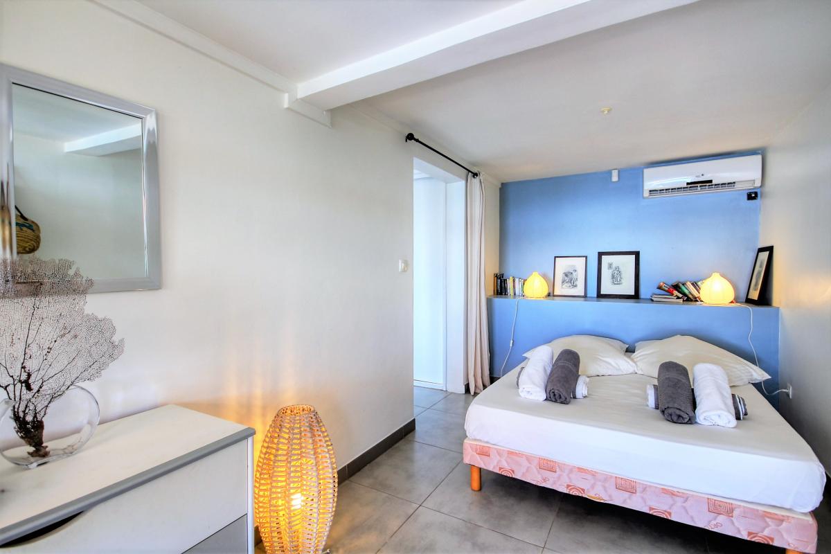 location villa appartment martinique vue mer le diamant chambre