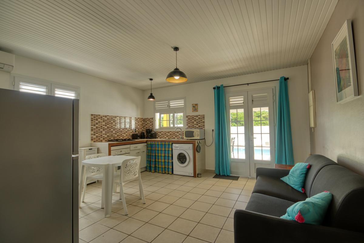 Location de vacances Le Diamant Martinique - Séjour et cuisine