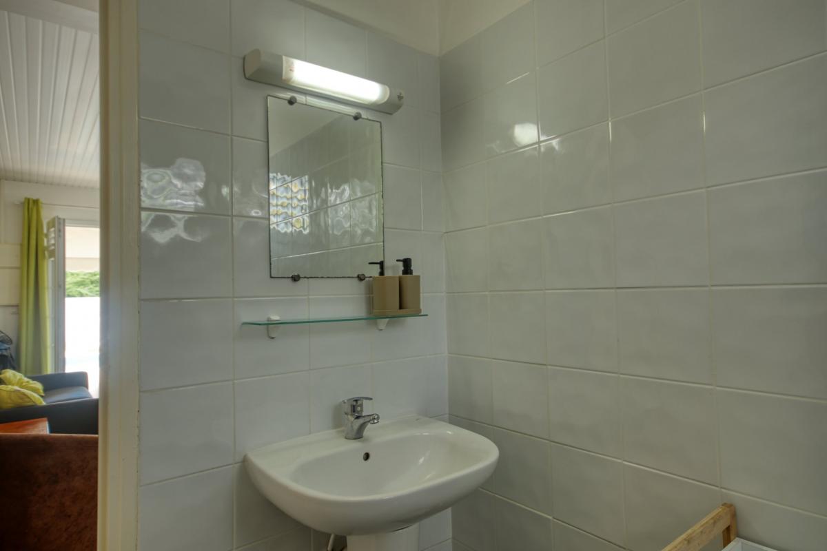 Maison vacances Martinique 4 personnes Le Diamant - Salle de bain
