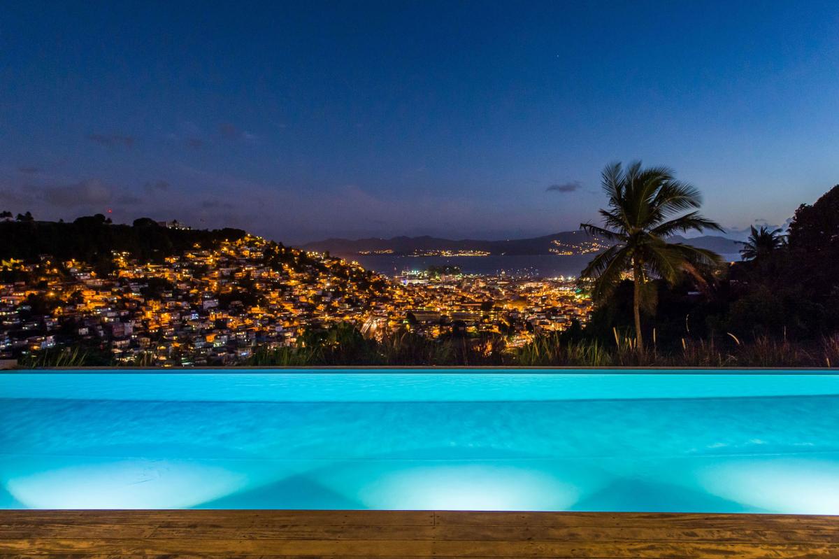 location villa de grand luxe martinique vue mer piscine 3