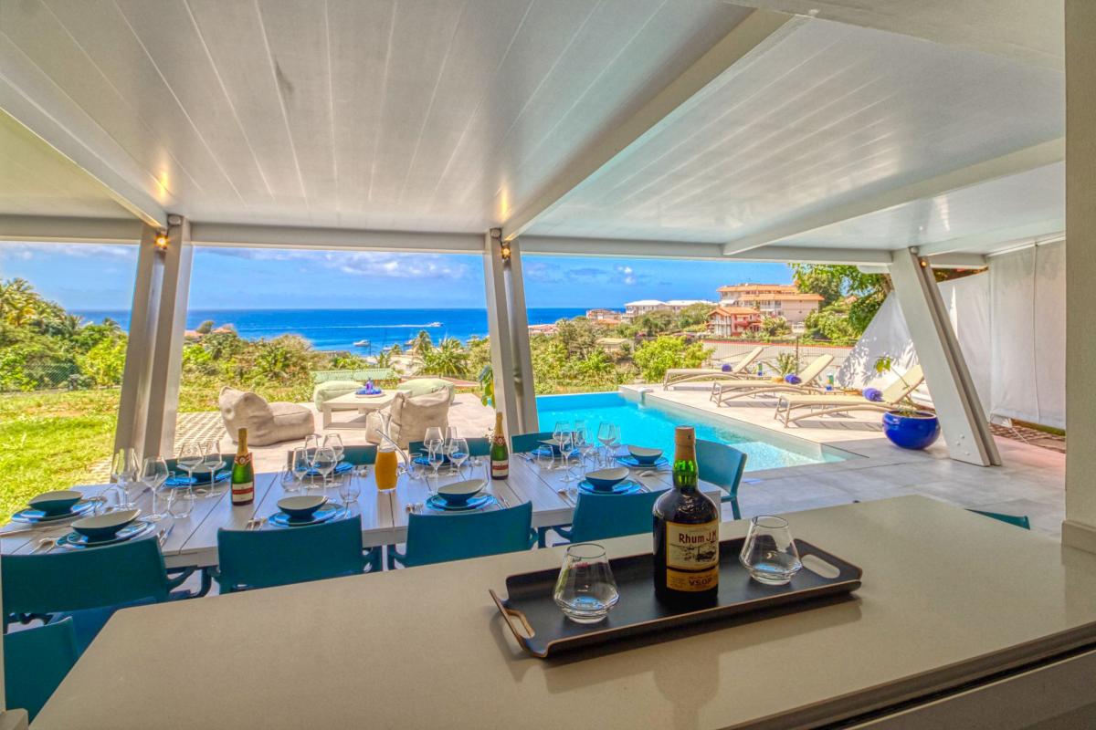 location villa de luxe martinique vue mer piscine - bar terrasse