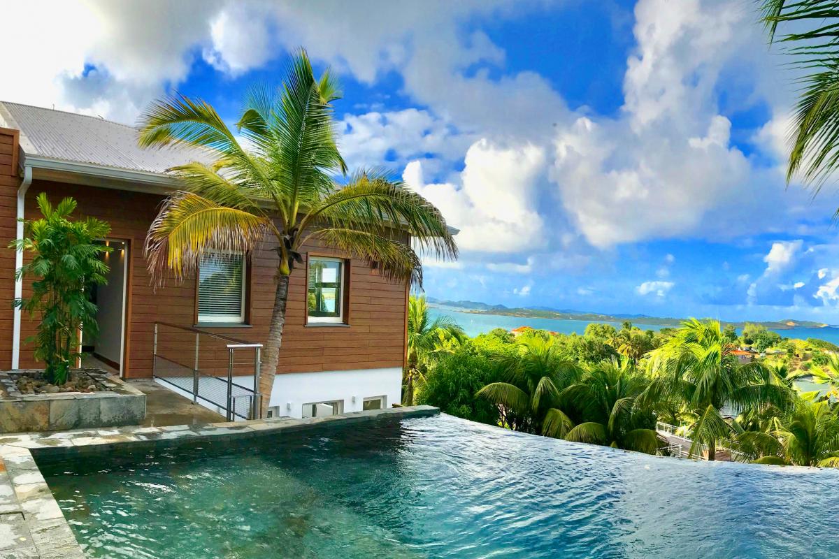  Location villa de luxe piscine vue mer piscine à débordement bis