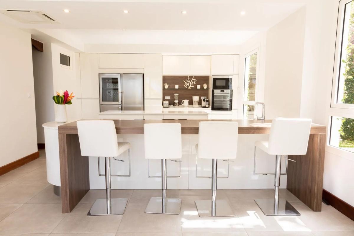 Location villa luxe Martinique - Ilot central cuisine