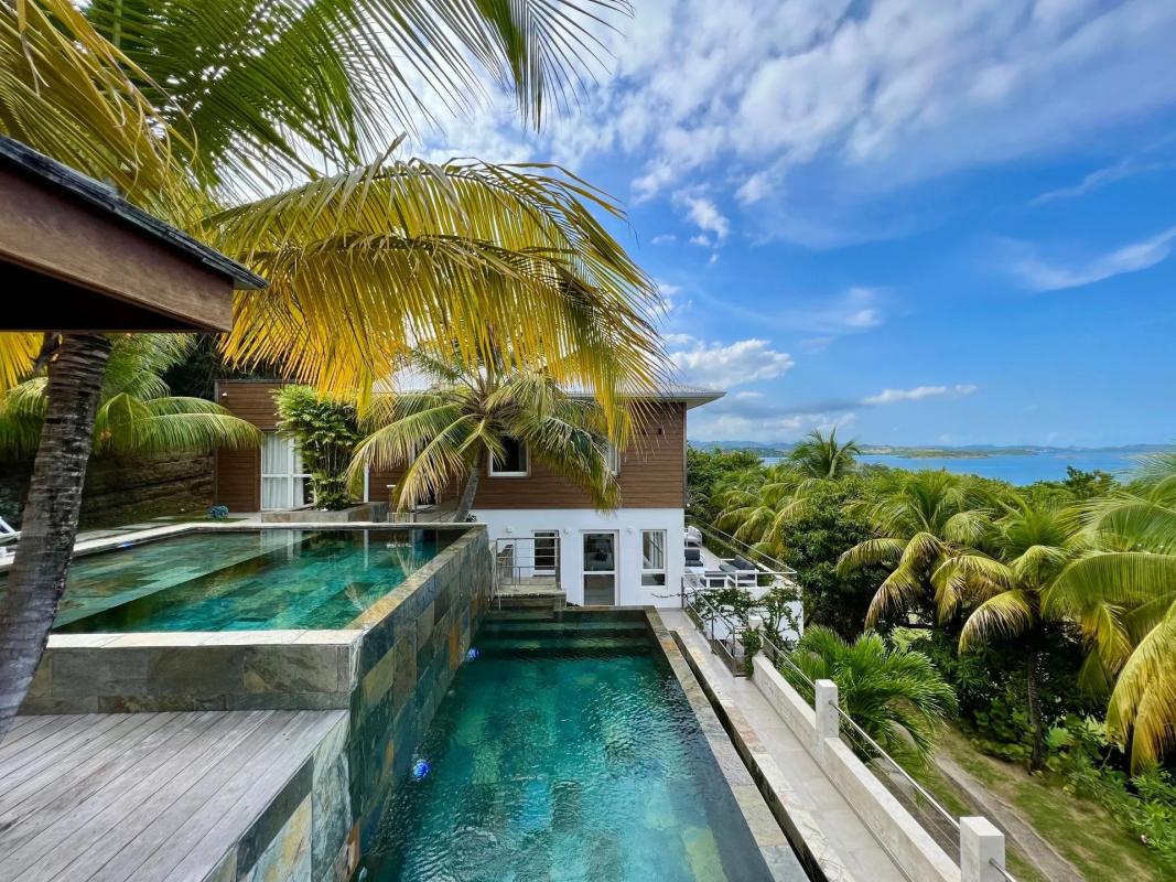 Location villa luxe Martinique - Piscine à 2 niveaux