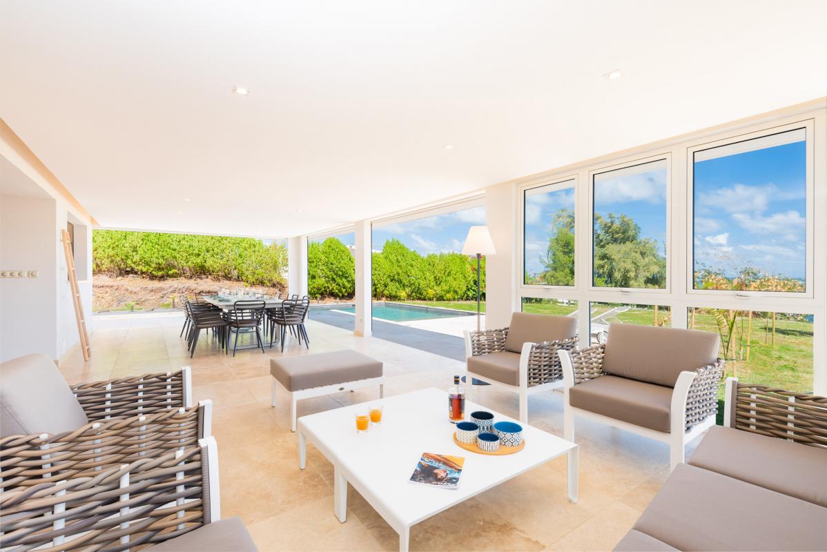Location grande Villa Martinique pour 20 personnes avec salon