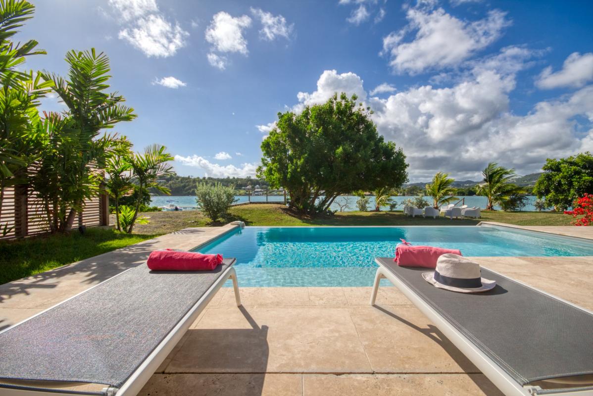 location villa de luxe martinique piscine à débordement