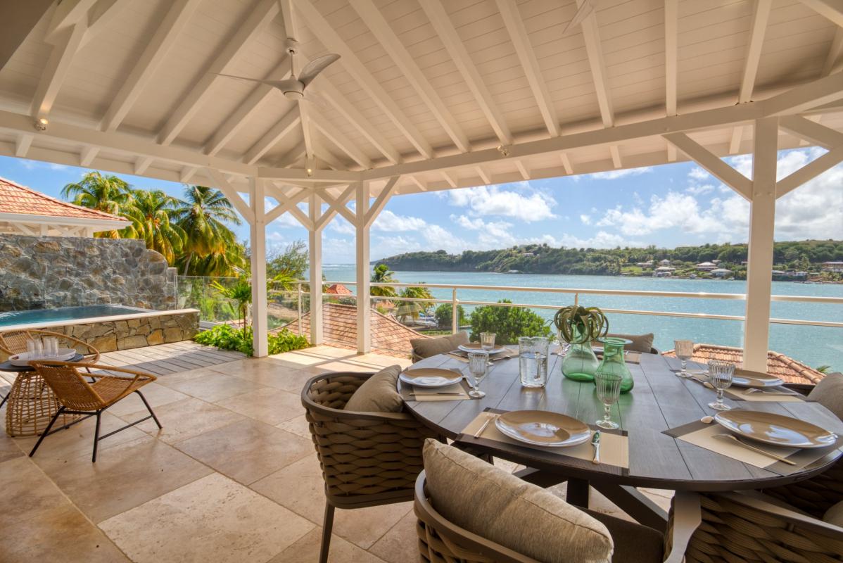 location villa martinique terrasse avec vue mer