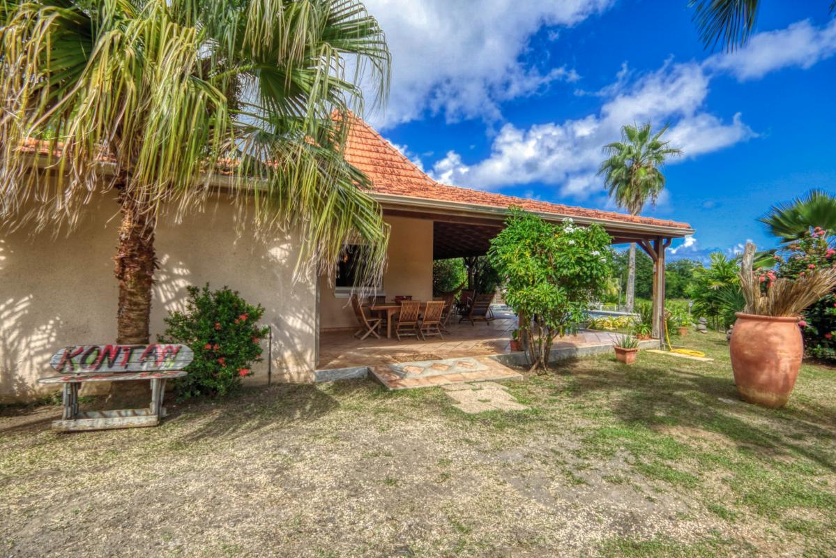 location villa de standing martinique piscine ext