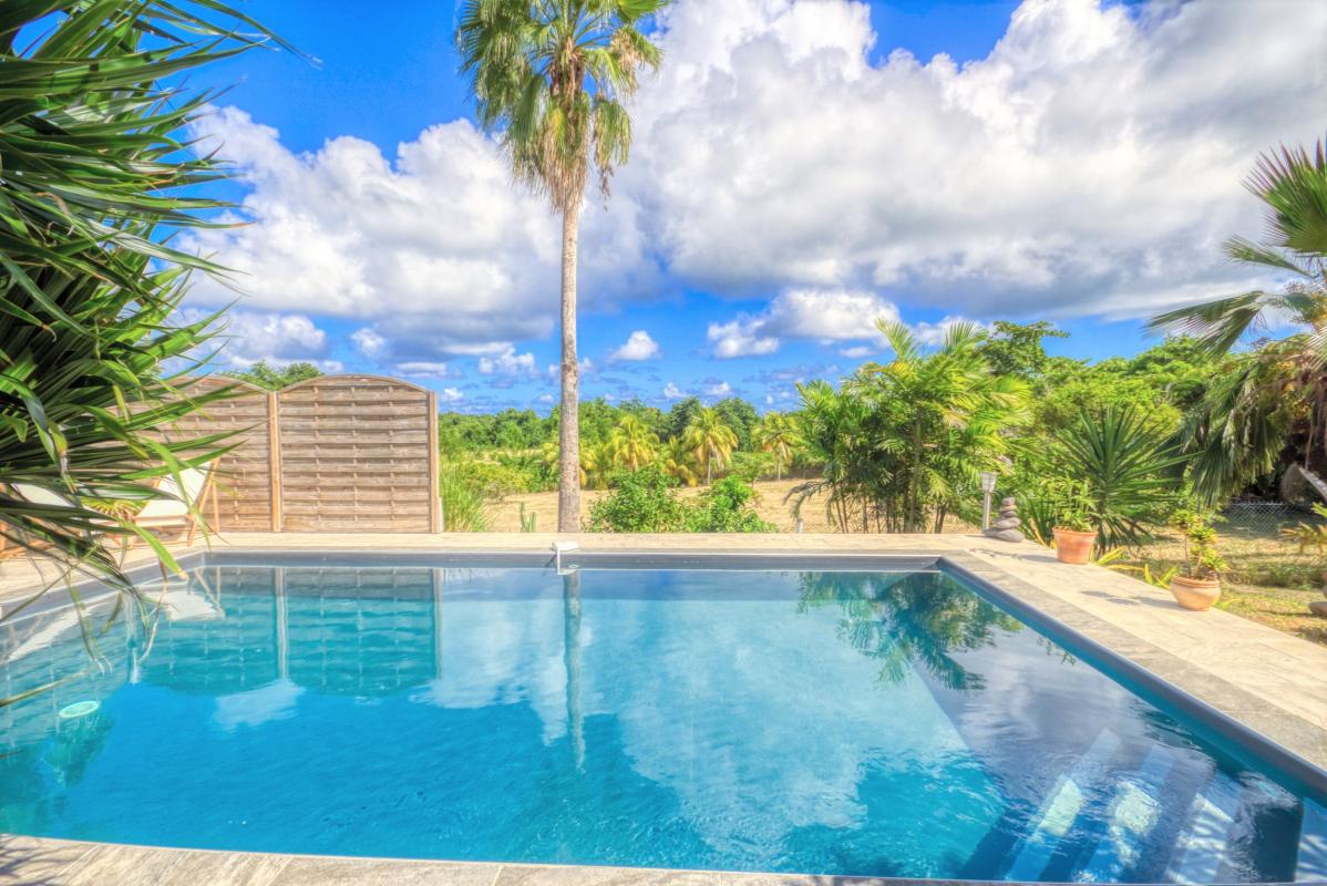 location villa de standing martinique piscine exterieur4