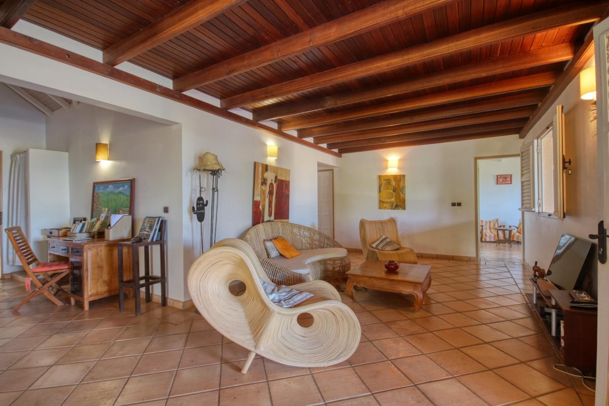 location villa de standing martinique piscine salon2