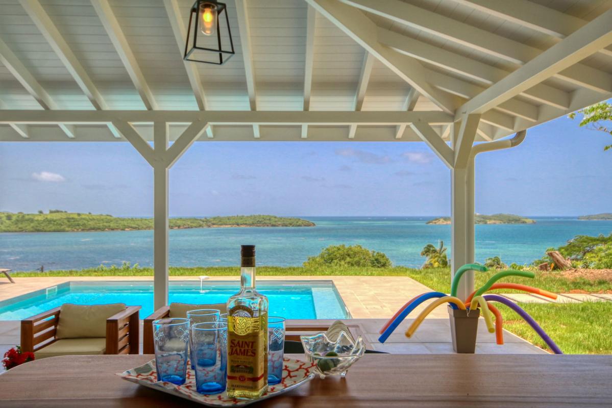 location villa de standing Martinique vue mer et piscine - cuisine 5