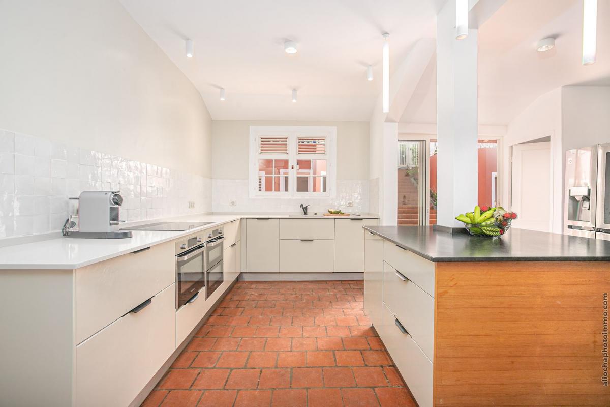 location villa d'exception vue mer piscine 5 chambres cuisine