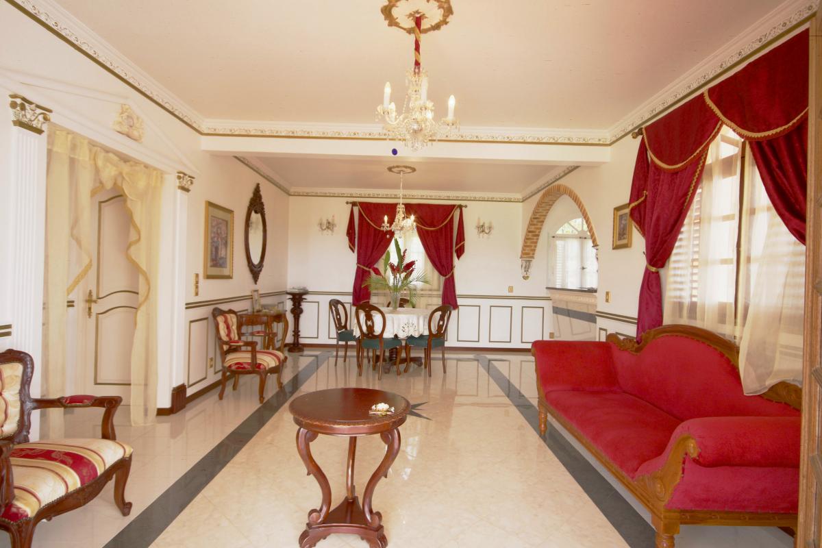Villa rental Martinique - Living room