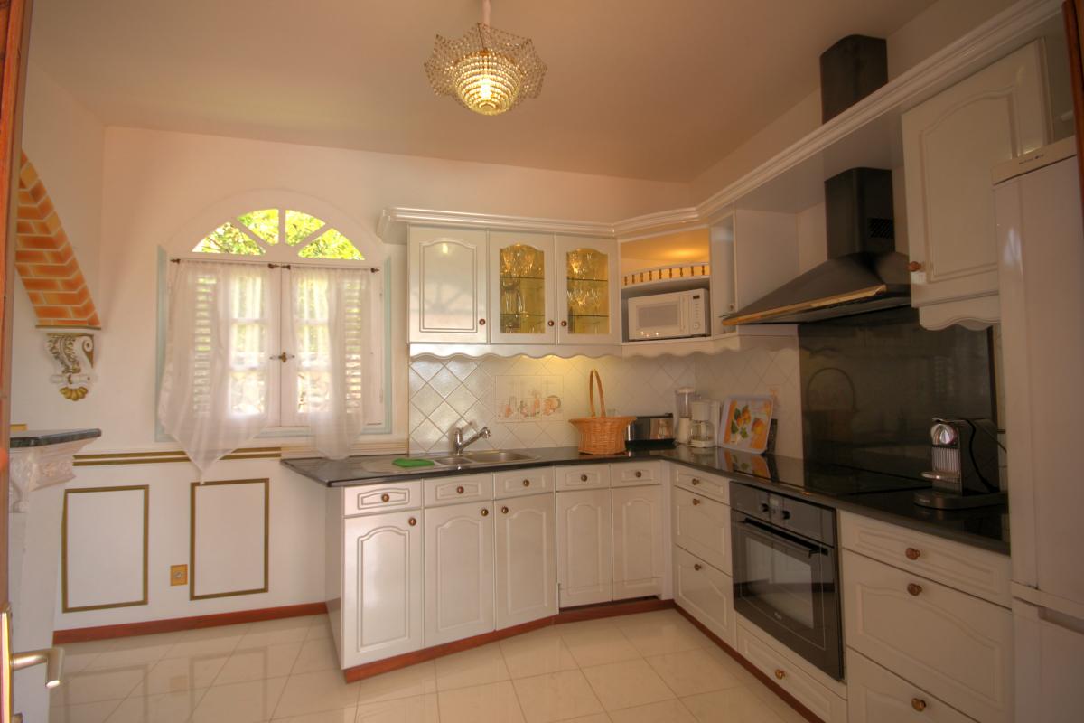 Villa rental Martinique - Bathroom with shower