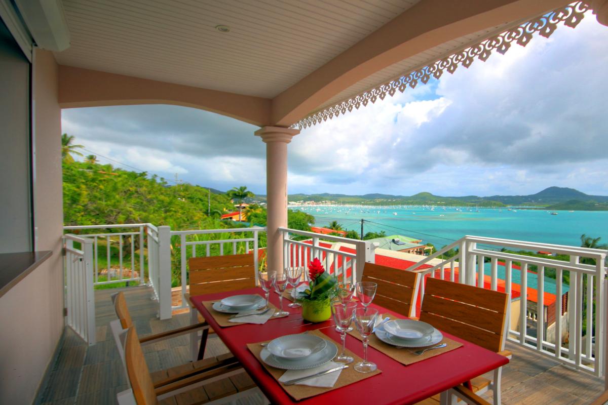 MQDI15 - Villa de standing avec piscine belle vue mer au Marin Martinique